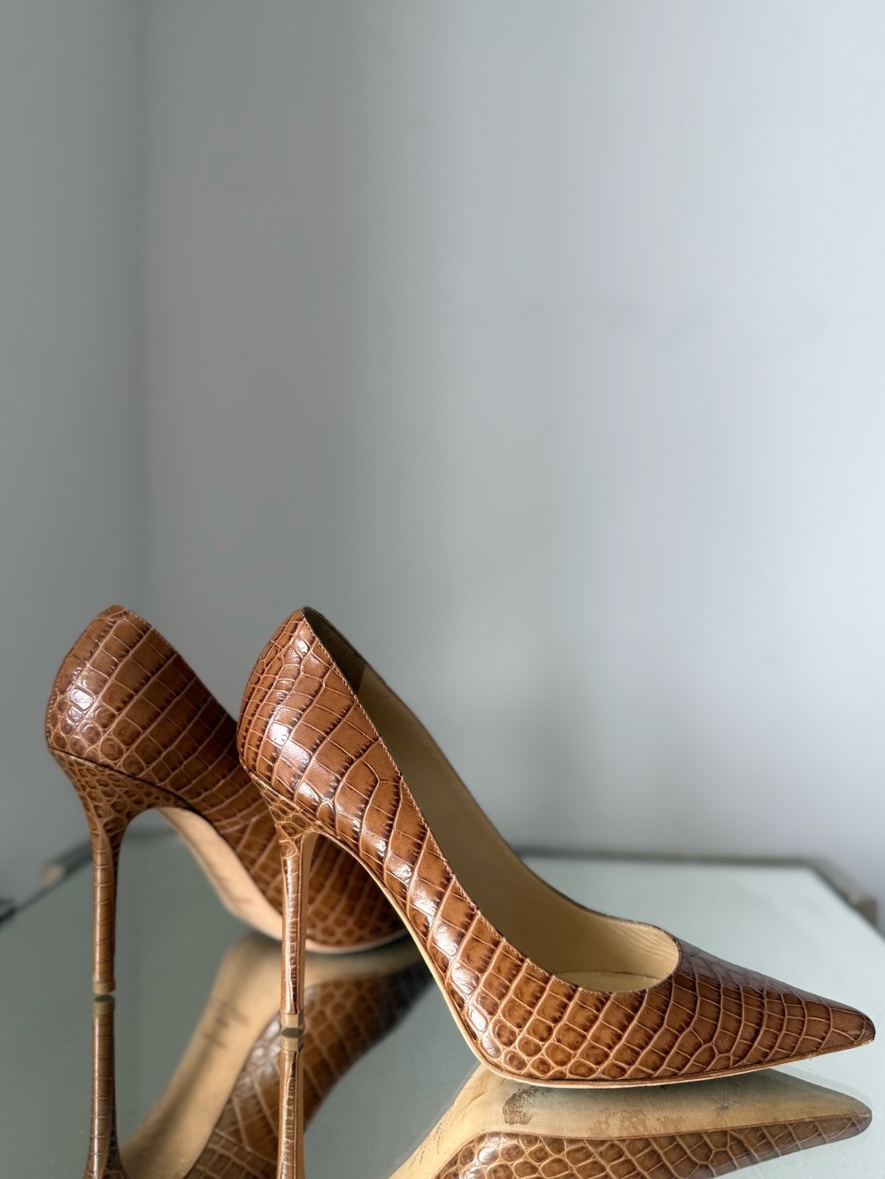 Jimmy Choo Brown Love Crocodile Embossed Heeled Pumps $895 39 - Picture 8 of 9